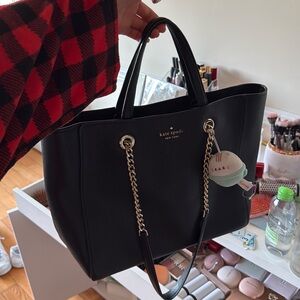 90% new Kate spade bag.